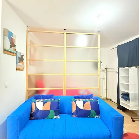 Apartment La Maison Coloree Proche De Paris Et Gare Du Nord, Parking Gratuit